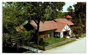 Kraus Old Style Colony Winery, Amana Colonies, Middle Amana, IA Postcard