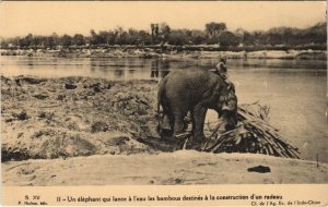 CPA AK VIETNAM Construction d'un Radeau - Elephant in Work INDOCHINA (1222390)