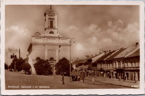 Slovakia Poprad Namestyie s ev Kostolom Vintage RPPC C066