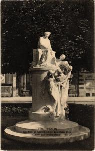 CPA PARIS 17e Statue d'Alexandre Dumas. Place Malesherbes (539305)