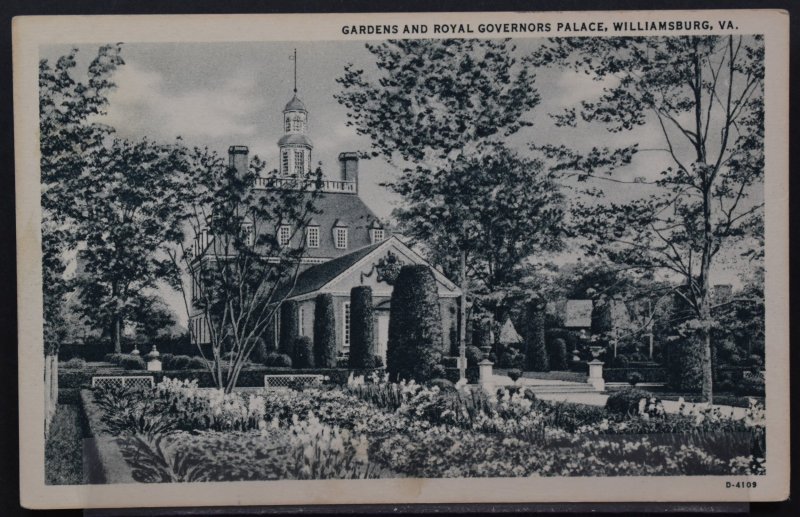 Williamsburg, VA - Gardens and Royal Governors Palace