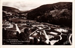 CPA La Bourboule Vue generale du Parc des enfants FRANCE (1302808)