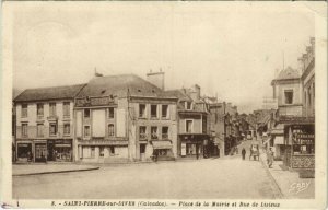 CPA St-PIERRE-sur-DIVES - Place de la Mairie et Rue de LISIEUX (140415)