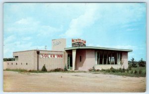 AMES, Iowa IA ~ Roadside SOLAR INN Highway 69 Story County 1950s-60s Postcard