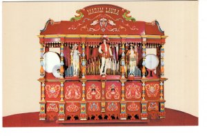 Madam Laura Gavlioli Fair Organ, Music of Yesterday, Sarasota, Florida, Statues