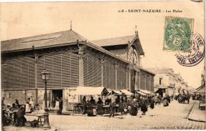 CPA St-NAZAIRE - Les Halles (242788)