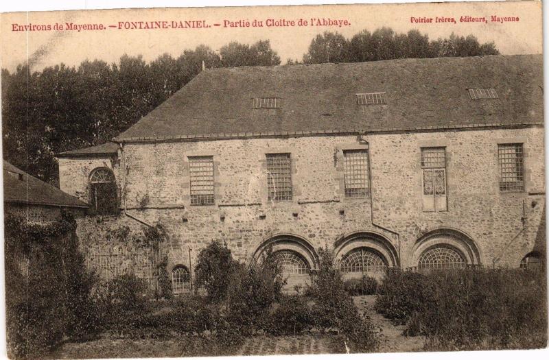 CPA  Environs de mayenne .- fONTAINE DANIEL (191005)