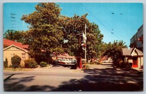 Vintage Postcard - Parkway Court Motel  Hot Springs National Park  Arkansas 1959