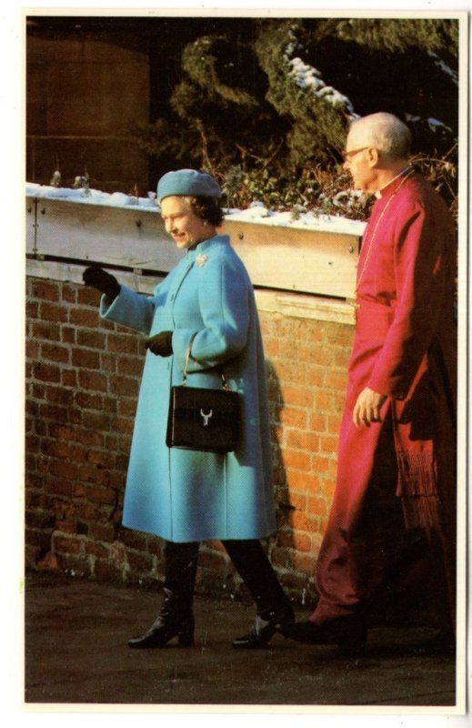 Queen Elizabeth Goes to Church, 30 Years E II R