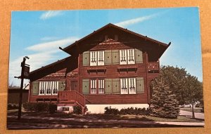 VINTAGE UNUSED PC - CHALET OF THE GOLDEN FLEECE, 618 2ND ST., NEW GLARUS, WISC.