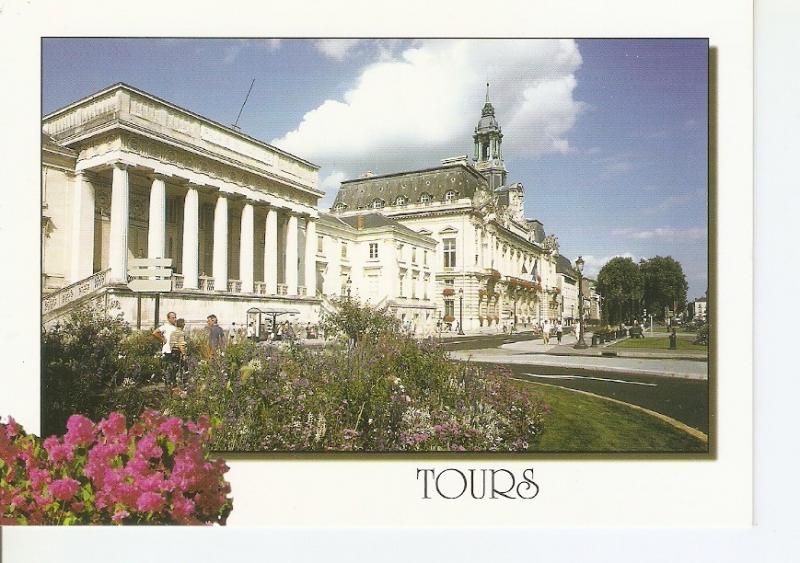 Postal 043285 : Tours (Indre et Loire). Le Palais de Justice et lhotel-de-vil...