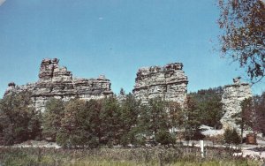 Vintage Postcard Castle Rock On Us Highway 16 And 12 Wisconsin Dells Wisconsin