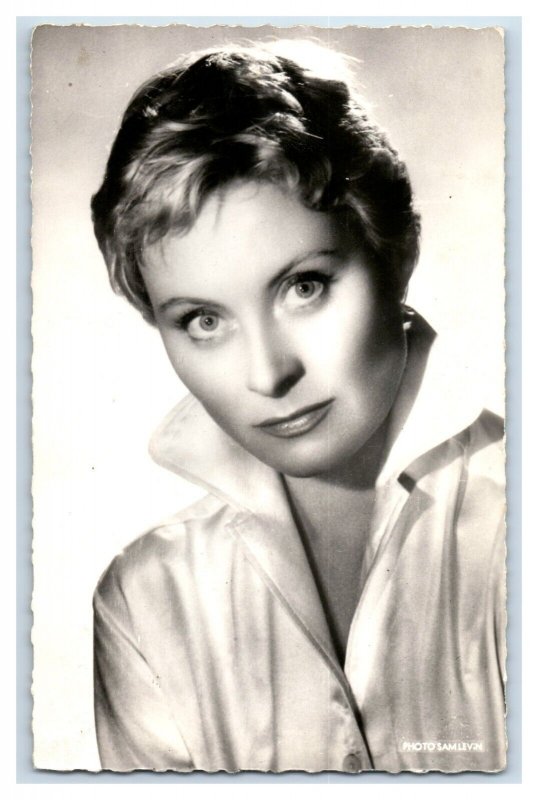 Vintage Real Photo RPPC Actress Michele Morgan Original Postcard P37