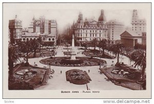 RP; BUENOS AIRES, Plaza Mayo, Argentina, 10-20s