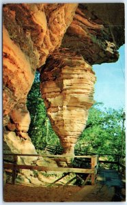 Postcard - Hornets' Nest - Wisconsin Dells, Wisconsin