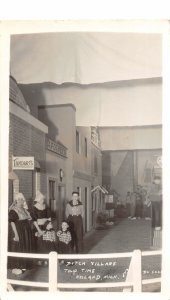 H35/ Holland Michigan RPPC Postcard c1930s Dutch Village Tandarts Tupip Time  20