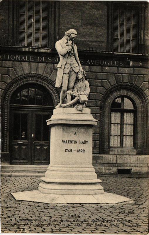 CPA PARIS 7e-Statue Valentin Hauy (327420)