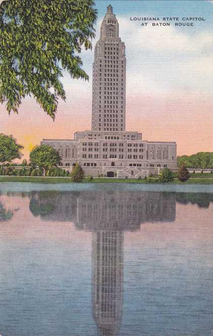 Louisiana State Capitol at Baton Rouge - University Lake - Linen