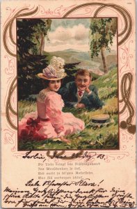 Beautiful Romantic Couple In Love Vintage Postcard 09.46