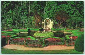 Buchart Gardens Victoria British Columbia Canada UNP Unused Chrome Postcard H9