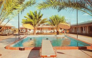 LAREDO, TX Texas  FRONTIER MOTEL~Mrs Leo Harding ROADSIDE Pool c1950's Postcard
