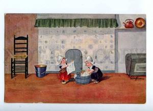 187469 GNOME Girls laundress by HOFFMANN Vintage color PC