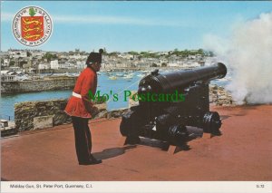 Military Postcard - Midday Gun, St Peter Port, Guernsey, Channel Islands RR18658