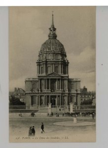 France - Paris. L'Hotel des Invalides Dome