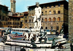 Italy Firenze Piazza Signoria Fontana del Nettuno