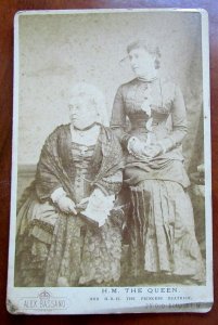 QUEEN VICTORIA & PRINCESS BEATRICE ANTIQUE CABINET CARD PHOTO