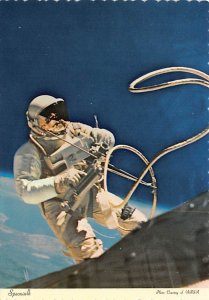 Spacewalk Spacewalk, Picture