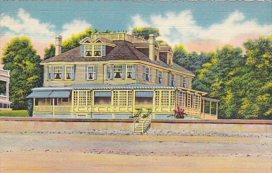 Massachusetts Swampscott Blue Breakers Inn Bay Of Whales Curteich