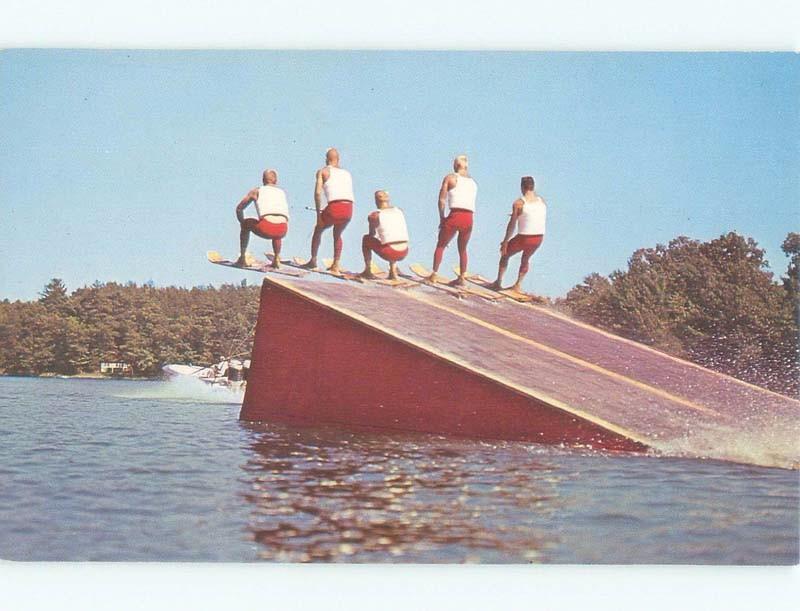 Pre-1980 TOMMY BARTLETT WATERSKIING JUMP RAMP AT SHOW Wisconsin Dells WI E9122