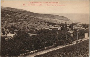 CPA BANYULS-sur-MER Route et le Sémaphore (144498)