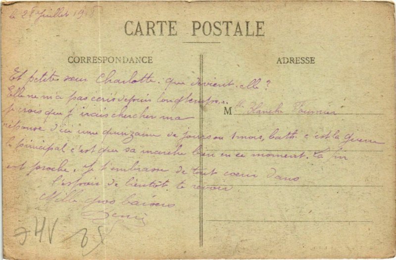 CPA AK JOINVILLE Place du Marché Les Halles (864667)