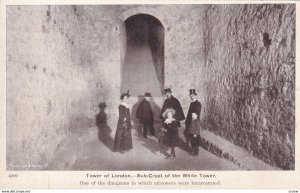 LONDON, England, 1900-1910s; Tower Of London, Sub-Crypt Of The White Tower, D...