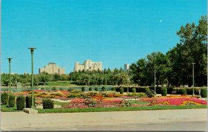 Regina SK Saskatchewan Legislative Gardens Unused Postcard F30