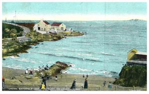 8543  Northern  Ireland   Portrush    ladies Bathing Beach