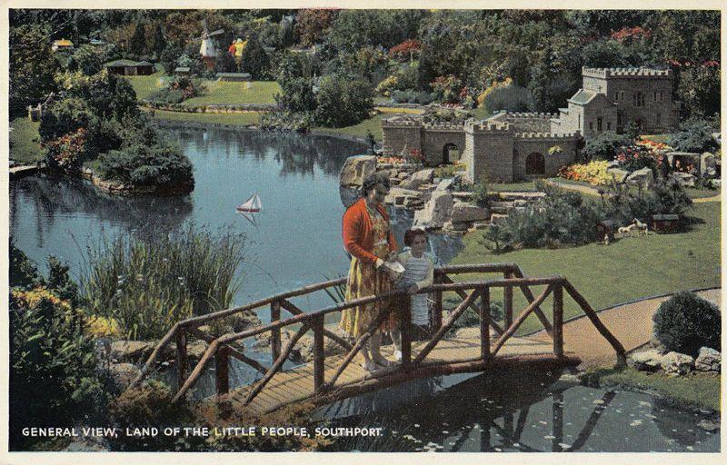 Southport Land Of The Little People Grandma & Child Lancashire Vintage Postcard