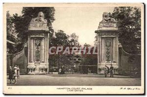 Great Britain Great Britain Postcard Old Lion Hampton Court Palace gates