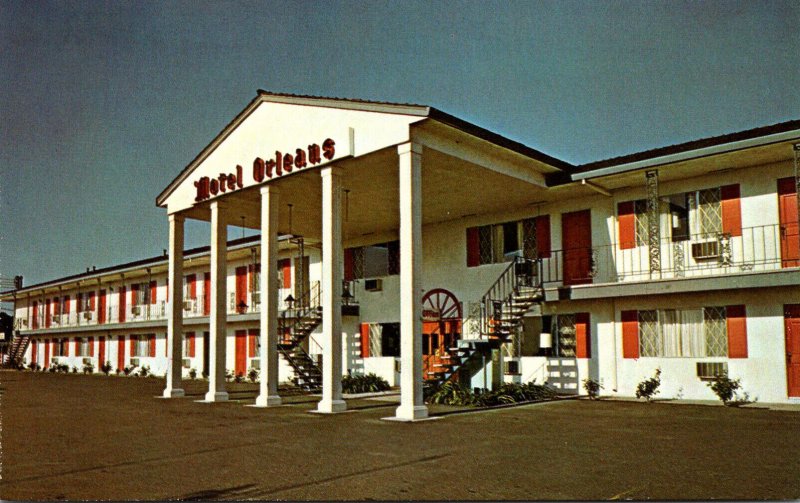 California Red Bluff Motel Orleans