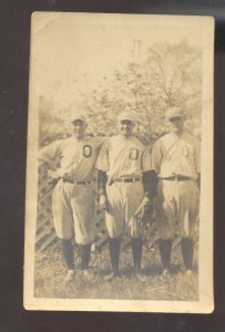 OSHKOSH WISCONSIN WIRE COMPANY BASEBALL TEAM PLAYERS REAL PHOOTO POSTCARD