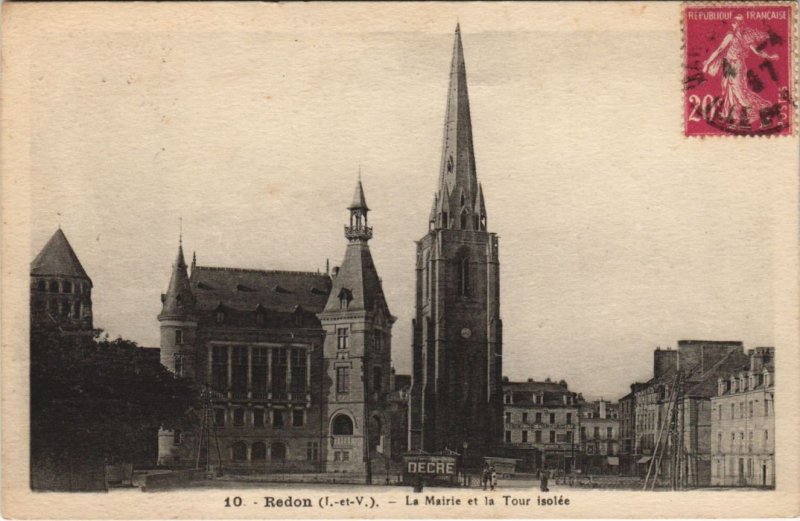 CPA REDON La Mairie et la Tour Isolee (1251723)