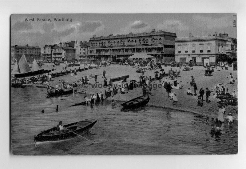 tp6635 - Sussex - The Beach and Pleasure Boats, West Parade, Worthing - Postcard