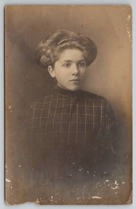 RPPC Pretty Young Lady Portrait Kalamazoo Mich Real Photo Postcard M21