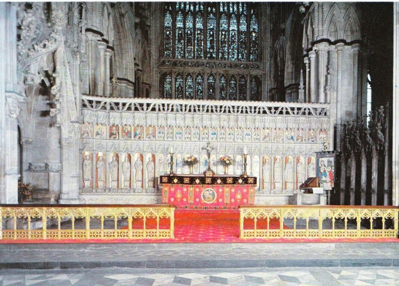 Yorkshire Postcard - Beverley Minster - The High Altar and Reredos   SM226