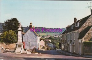 Gloucestershire Postcard - Wotton Under Edge War Memorial  RR20785