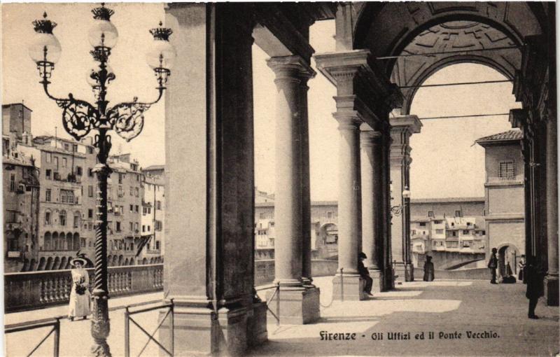 CPA AK FIRENZE Gli Uffizi ed il Ponte Vecchio ITALY (501667)