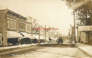 WI, New London, Wisconsin, RPPC,  Pearl Street, Becker's Studio Photo No 2011
