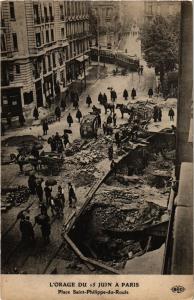 CPA L'ORAGE DU 15 JUIN a PARIS (8e) Place Saint-Ph-du-Roule (194684)